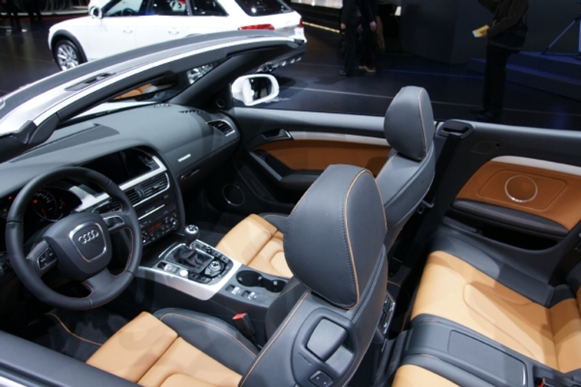 Genewa 2010: pierwszy dzień prasowy (galeria 2.)