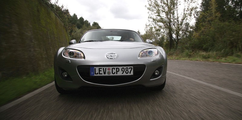 Mazda MX-5 Roadster Coupé: przyjemność przez 365 dni w roku