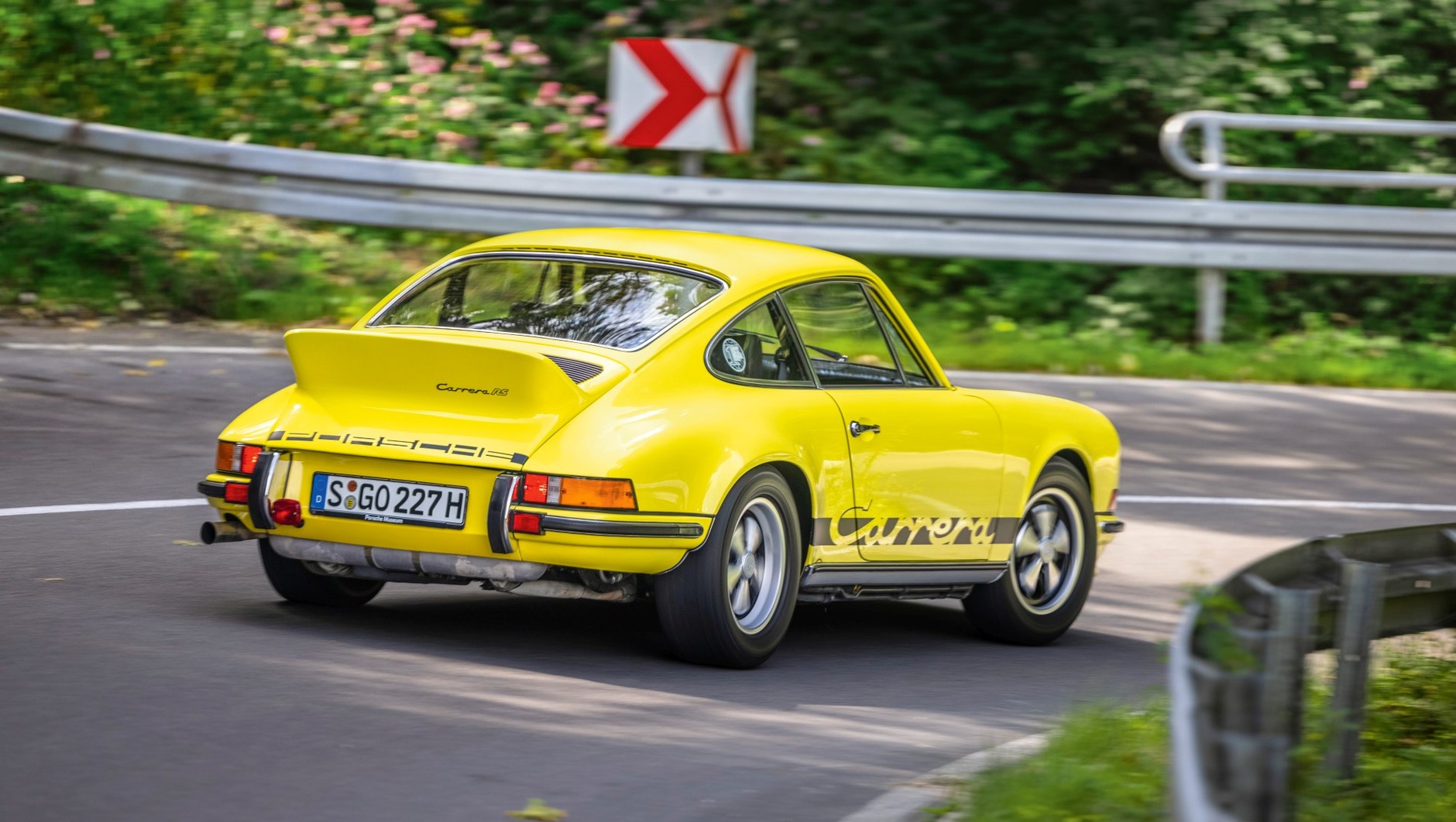 Porsche 911 RS 2.7