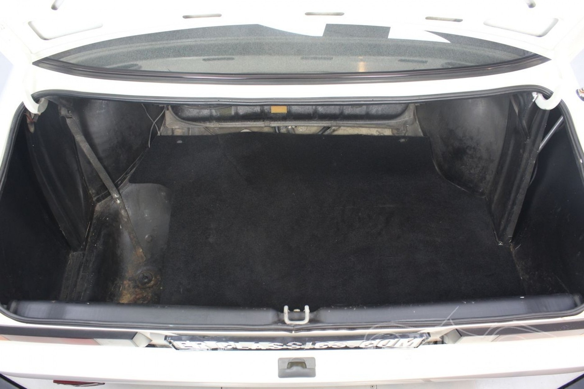 Opel Manta GSi – wymarzona wersja w stanie, jak nowa