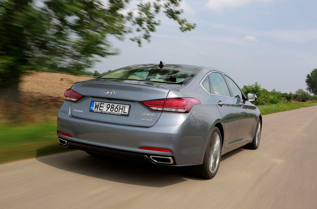 Hyundai Genesis Walker jest unieruchomiony od lipca