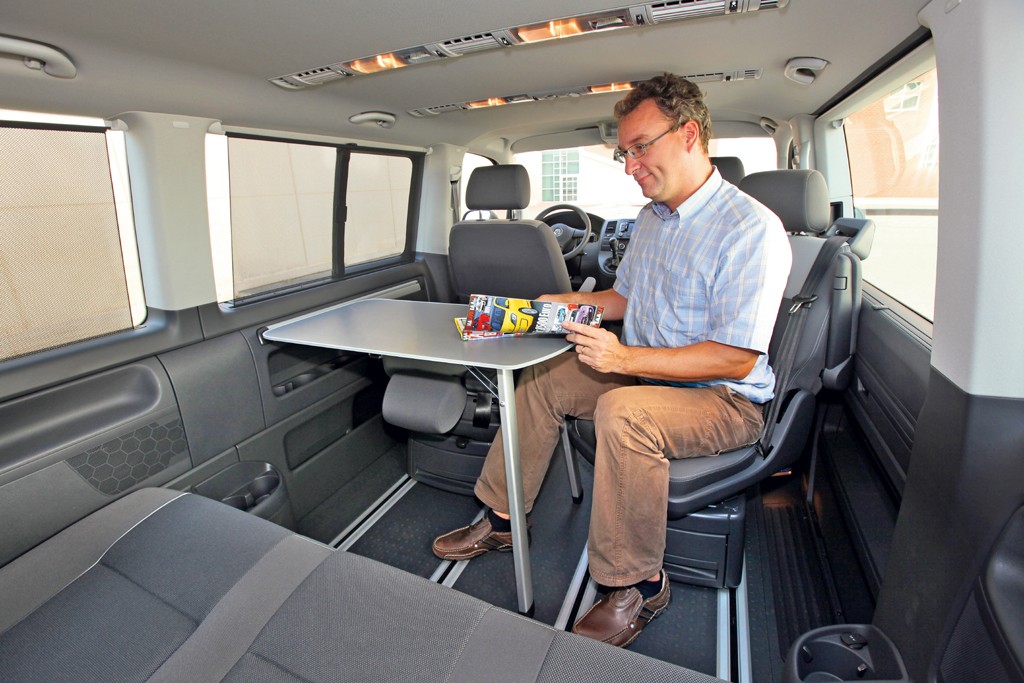 Volkswagen T5 - Transporter równa do szeregu