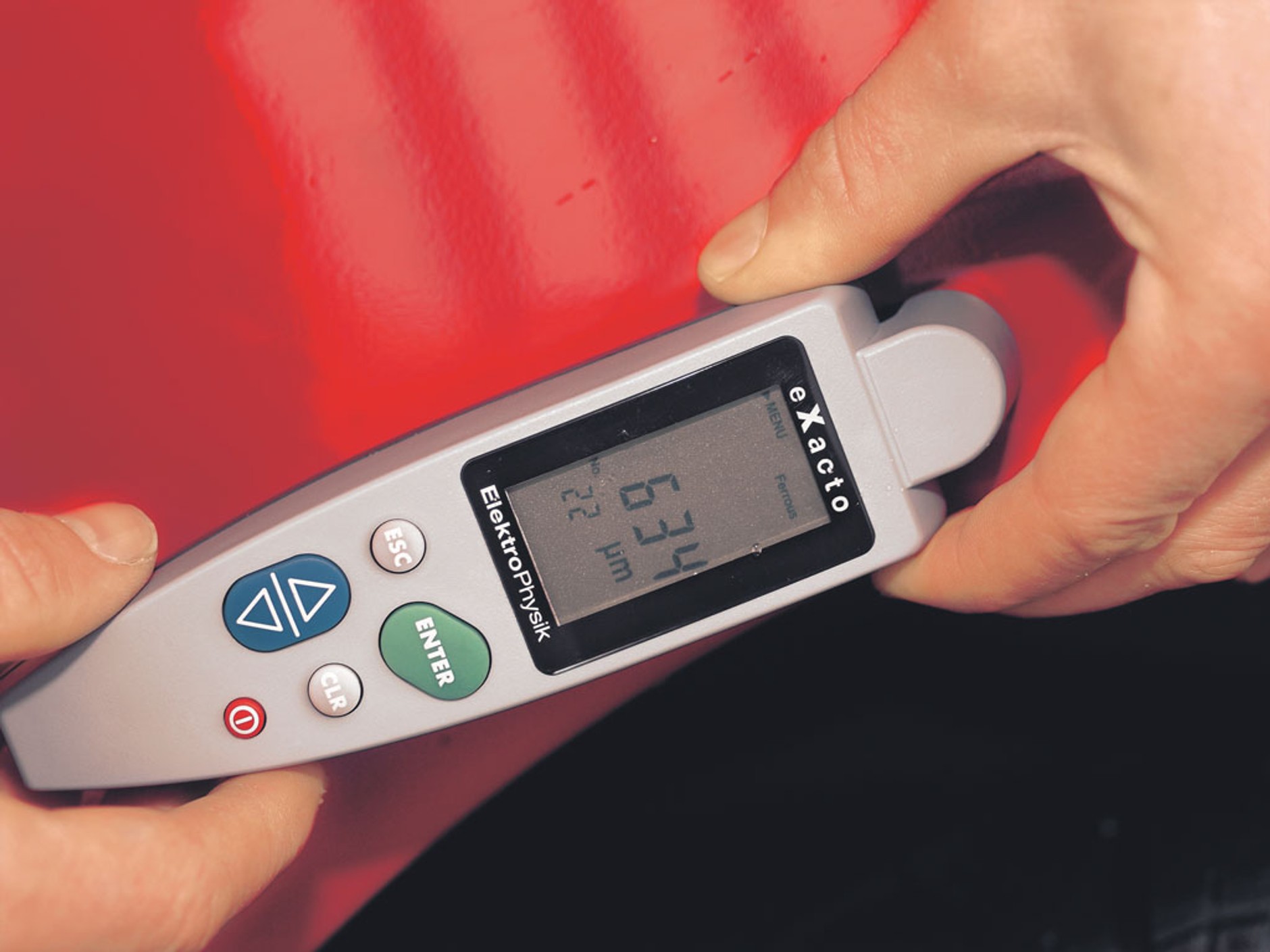 Ocena stanu technicznego auta - pomiar grubościwarstwy lakieru