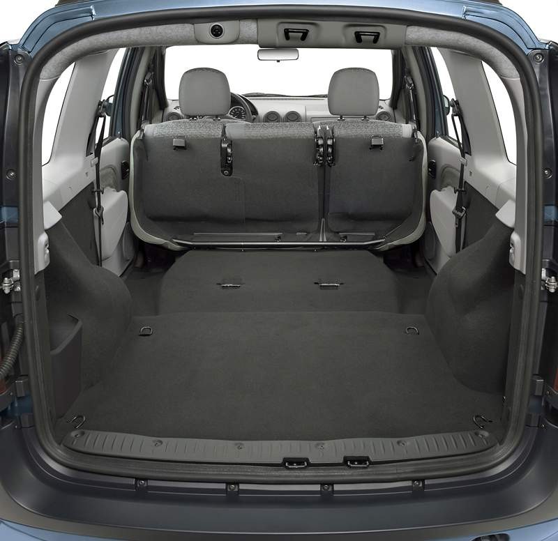 Dacia Logan MCV 1.6 16V: pierwsze jazdy i cena w Polsce!