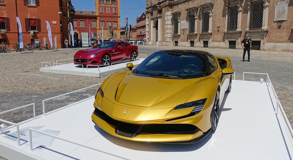 Ferrari SF90 Spider