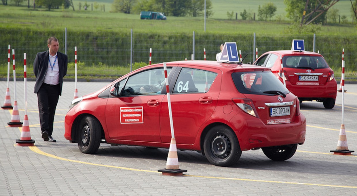 Od dziś egzaminy na prawo jazdy po nowemu. Nie do zdania? Komentarz WORD-u
