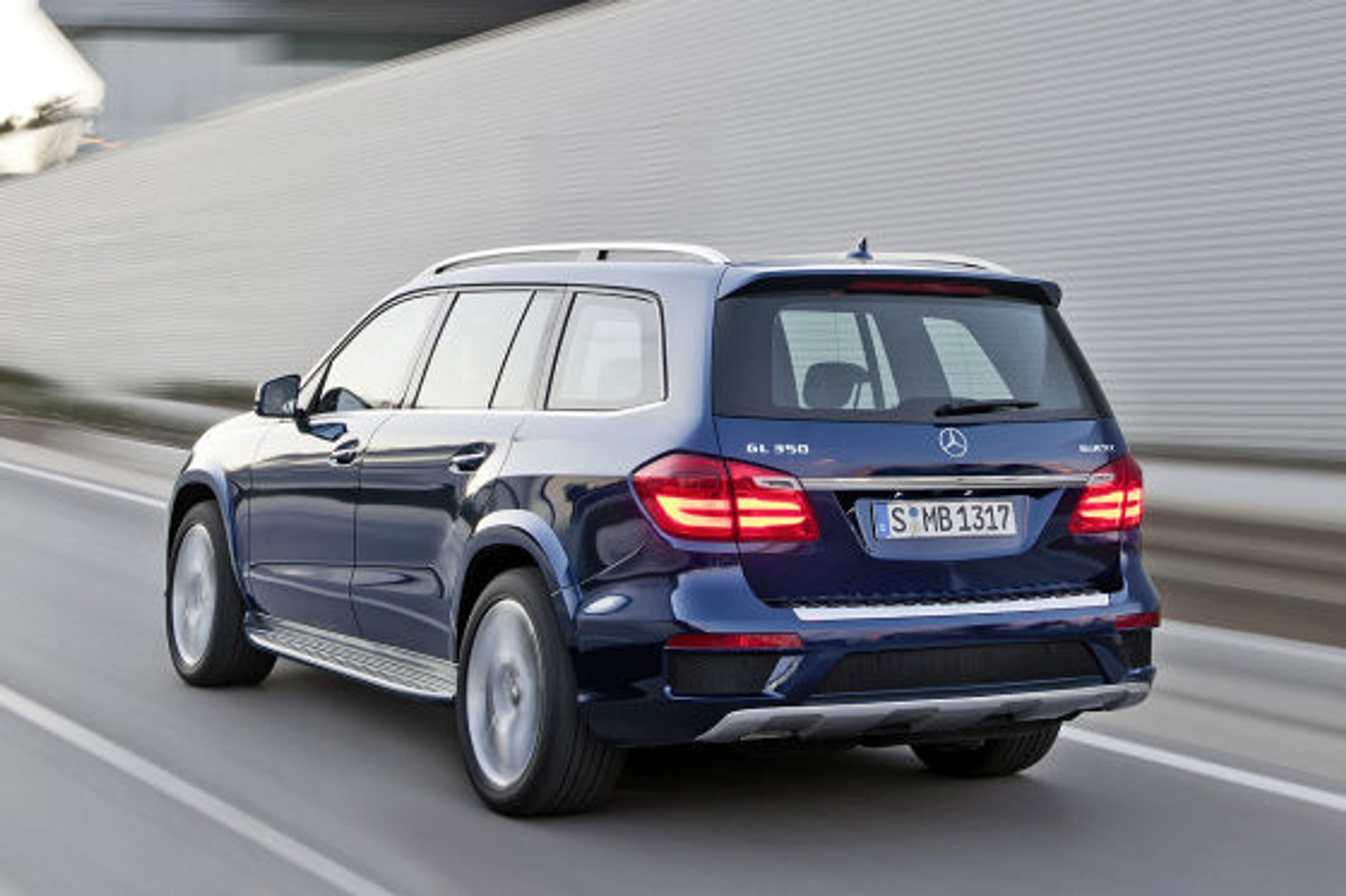 Mercedes GL: większy i lżejszy