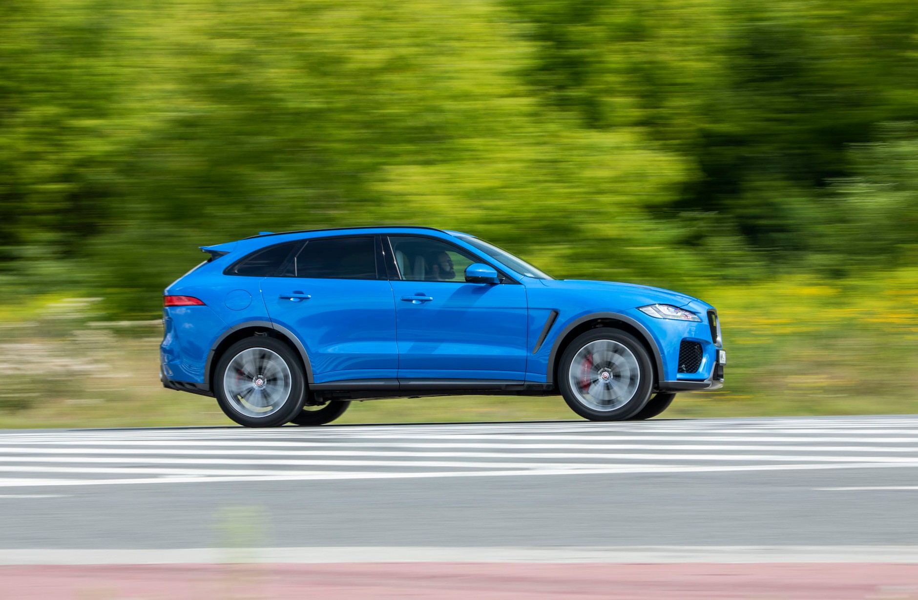 Jaguar F-Pace SVR