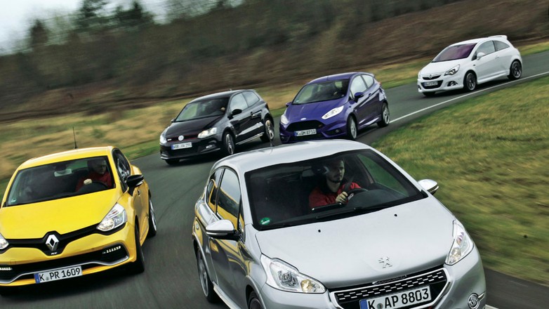 Porównanie miejskich GTI: Clio RS kontra Peugeot 208 GTI, Polo GTI, Fiesta ST i Corsa OPC