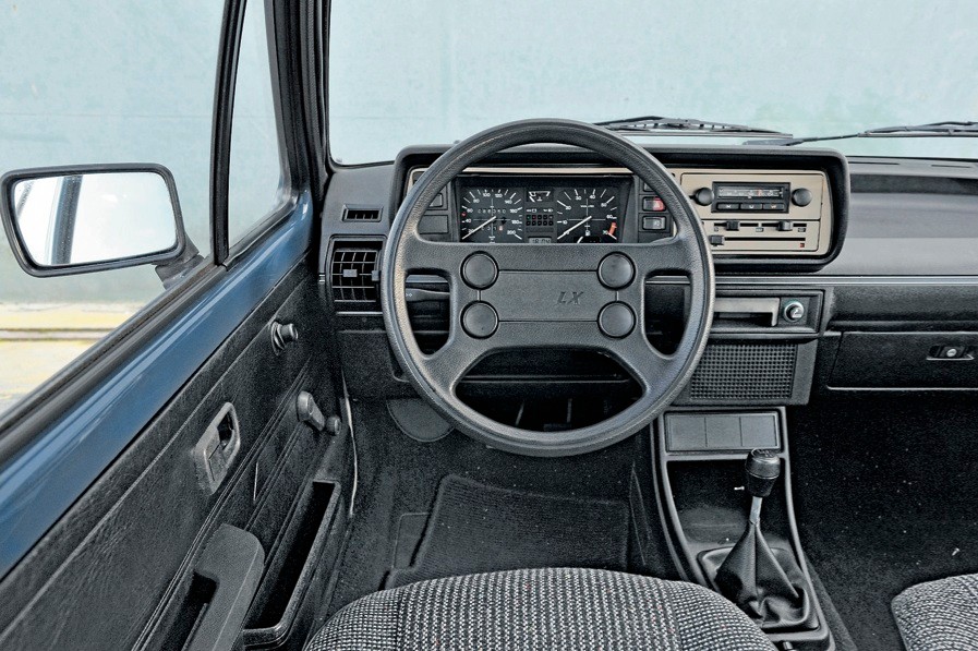 VW Golf I LX