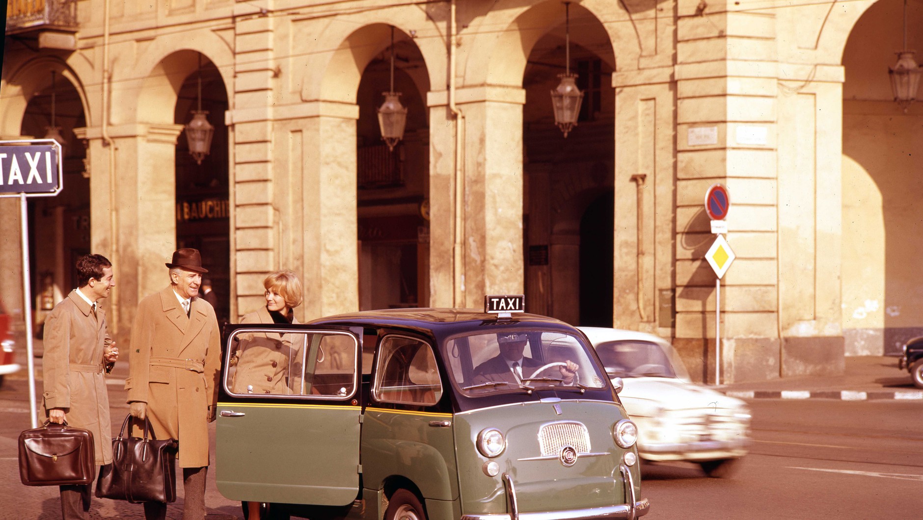 Fiat 600 Multipla jako taksówka