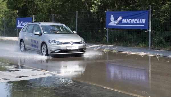 Testy opon o znacznym stopniu zużycia