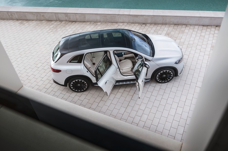 Mercedes EQS SUV