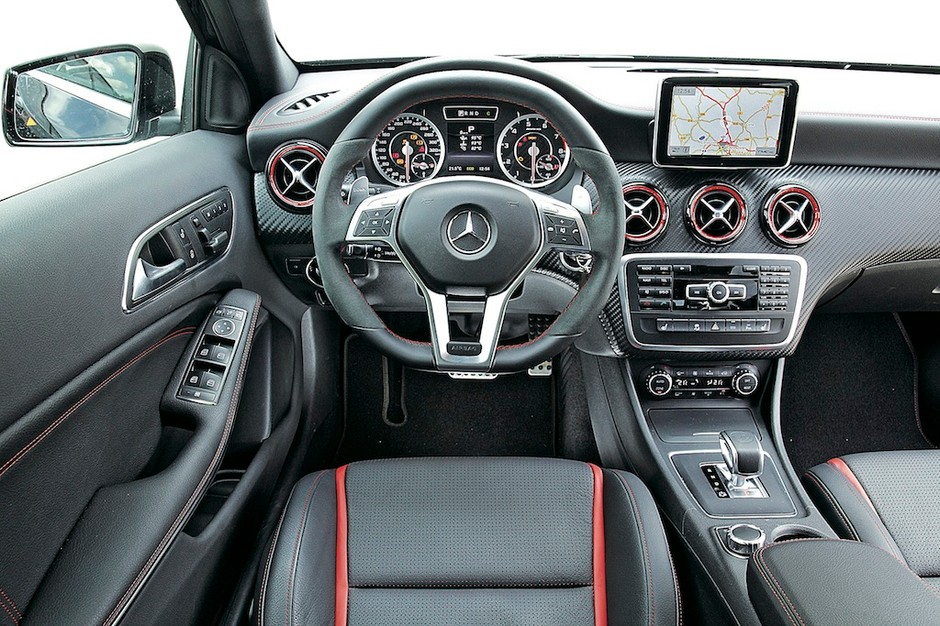 Mercedes A 45 AMG