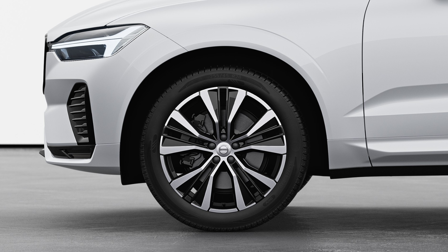 Volvo XC60 – 20 cali Black