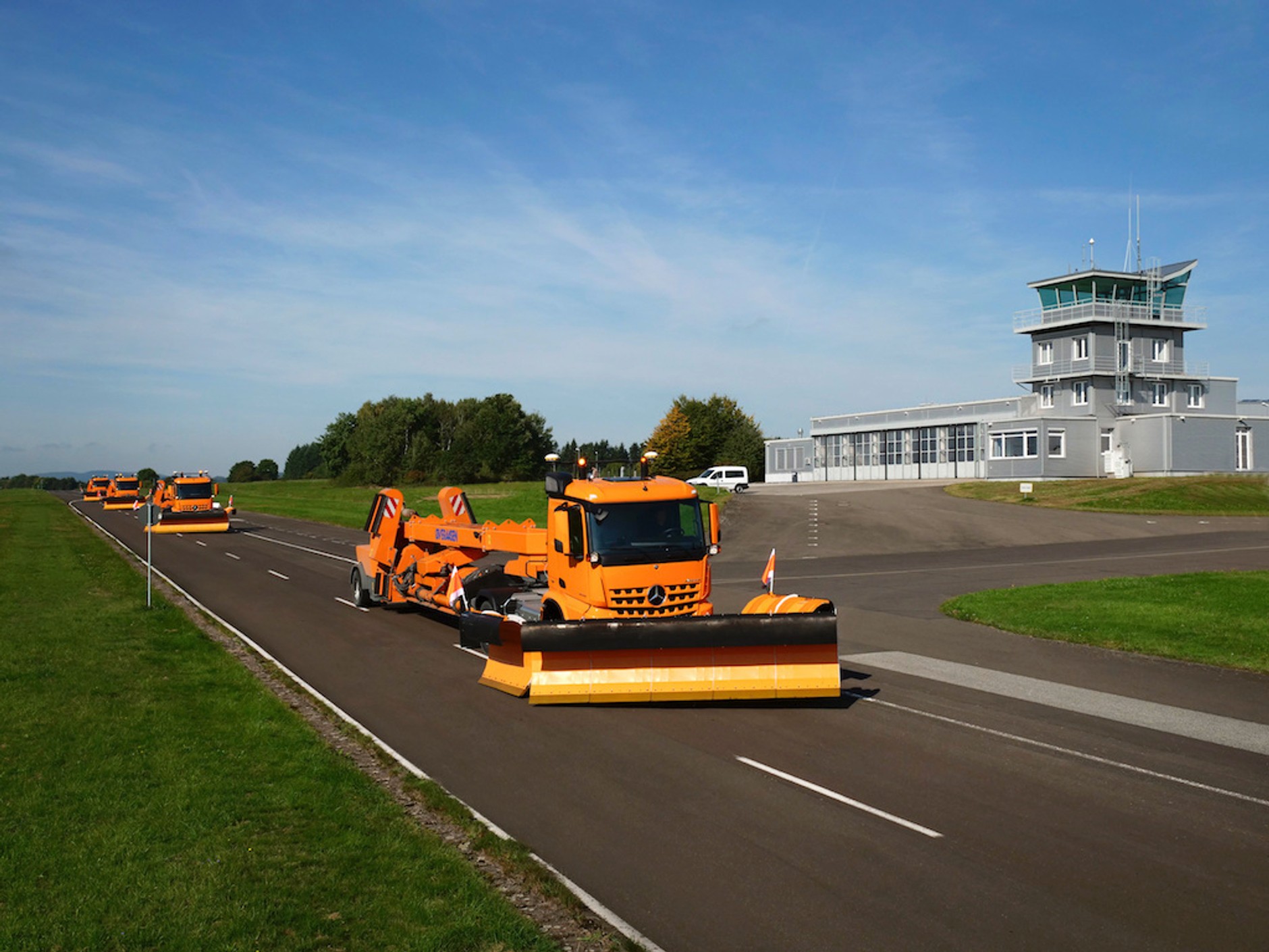 Mercedes: autonomiczne odśnieżarki