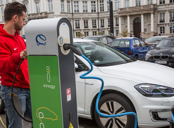 To warto wiedzieć o ładowaniu. Auto elektryczne bez tajemnic