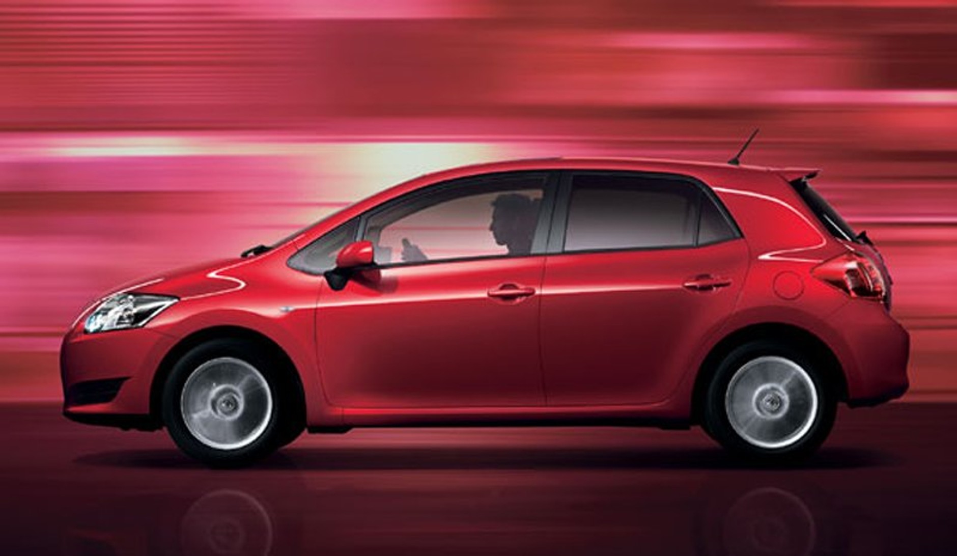 Toyota Auris – rozpoczęcie sprzedaży na rynku japońskim