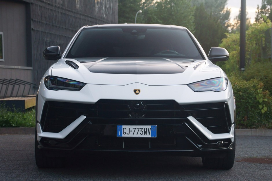 Lamborghini Urus Performante. 666-konny potwór na szczudłach
