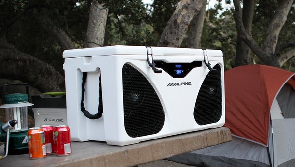 Czy to jeszcze car audio? Grająca lodówka Alpine