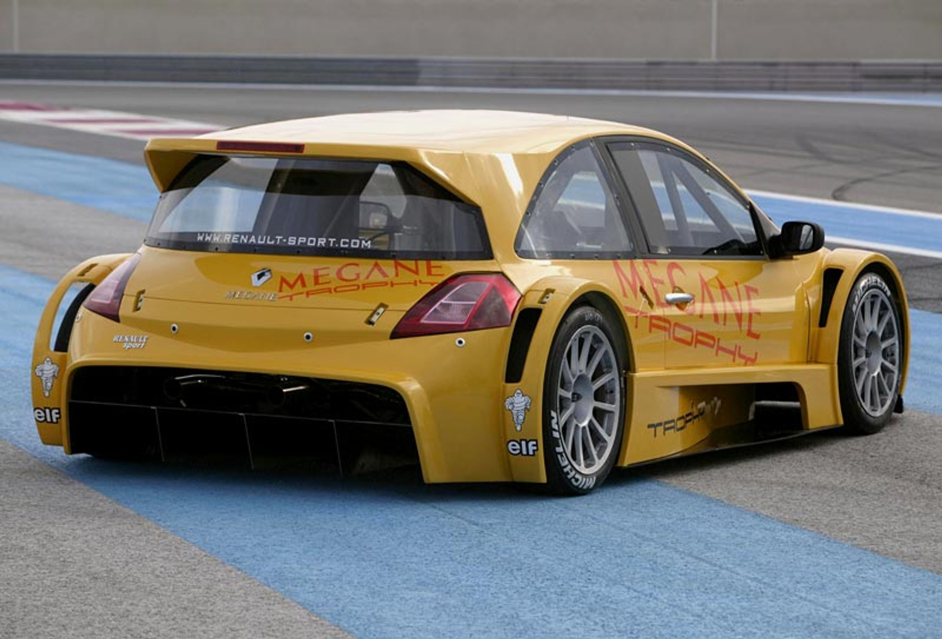 Renault: święto Formuły 1 w Warszawie (fotogaleria)