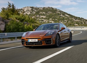 Nowe Porsche Panamera ma jeszcze V8, następca będzie elektryczny