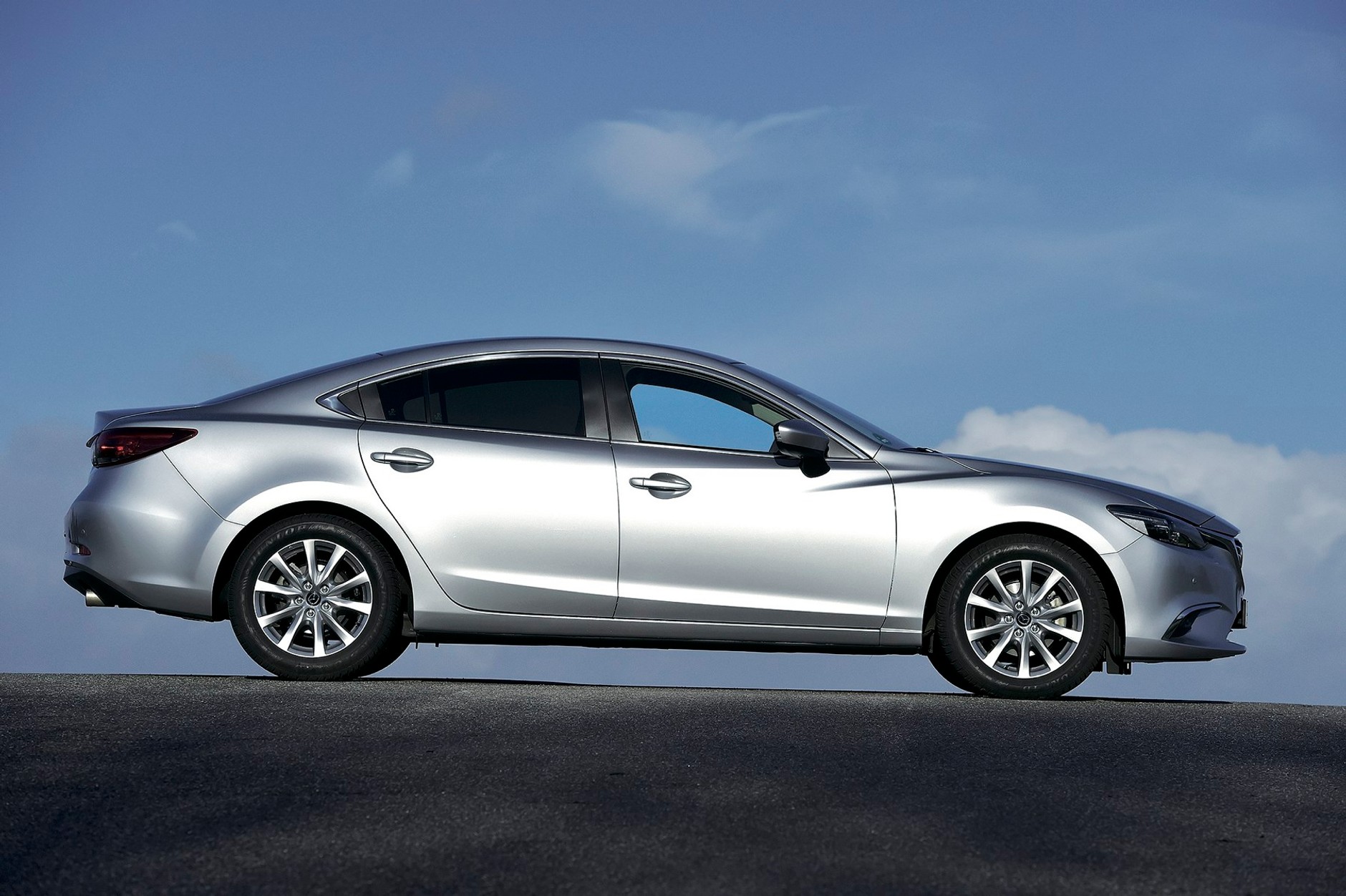 Limuzyny pod lupą - nowa Kia Optima kontra Ford Mondeo, Mazda 6, Opel Insignia i Peugeot 508