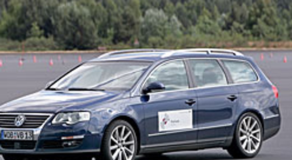 Volkswagen zaprezentował PyroBrake – aktywnego asystenta hamowania