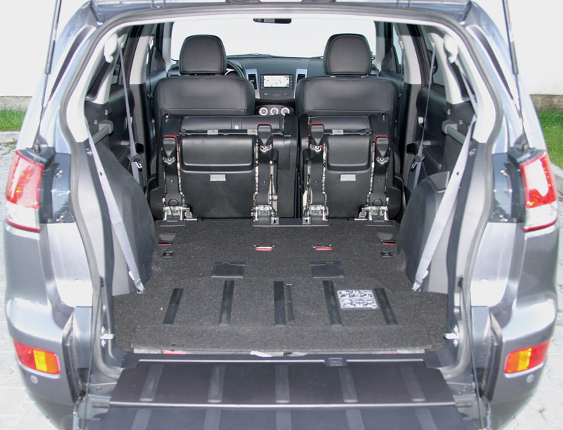 Citroën C-Crosser 2,2 HDI - spełnienie marzeń za 140 tys. zł