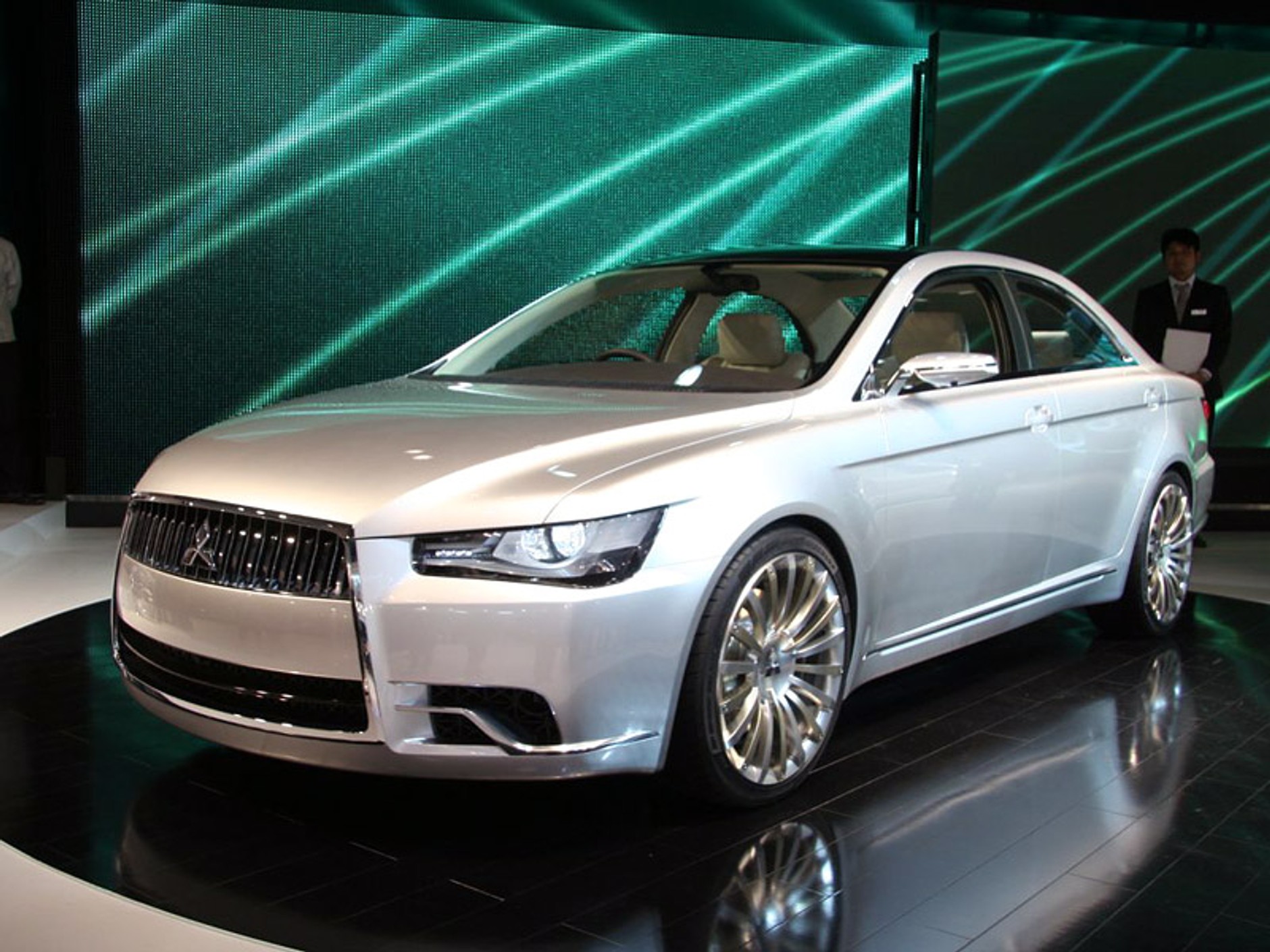 Tokio Motor Show 2007: Mitsubishi Concept-ZT – przyszłość sedana