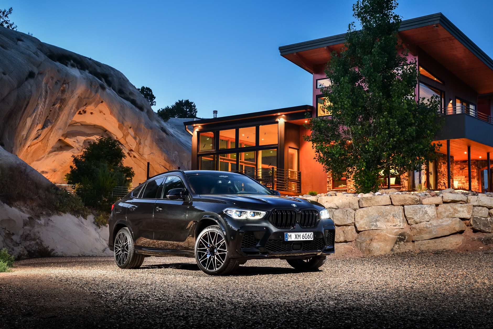 Oto nowe „eMki” w niemieckiej rodzinie – BMW X5 M i X6 M