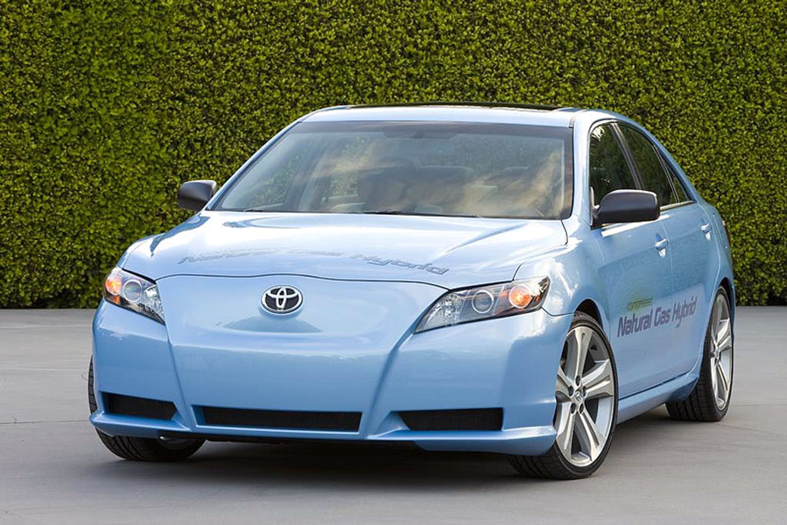 Los Angeles 2008: Toyota CNG Camry Hybrid Concept – ekologiczna niespodzianka