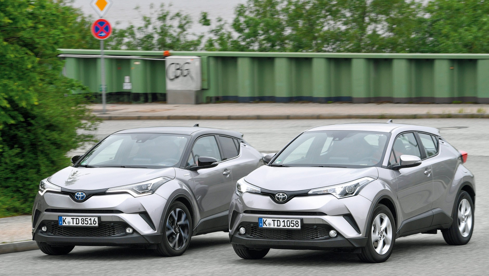Toyota C-HR: 1.8 Hybrid kontra 1.2 Turbo