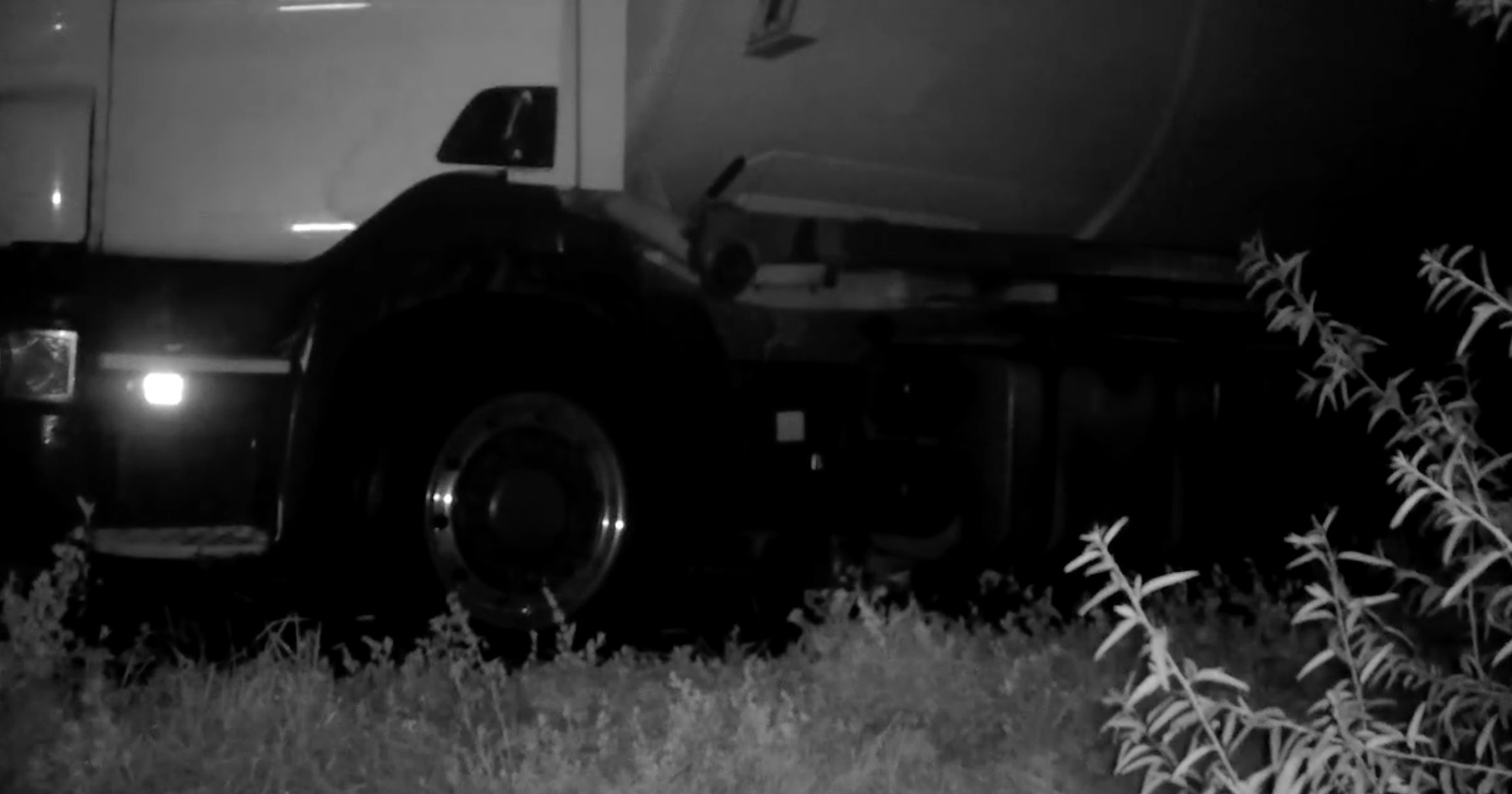 Kierowca cysterny wpadł w zastawioną fotopułapkę