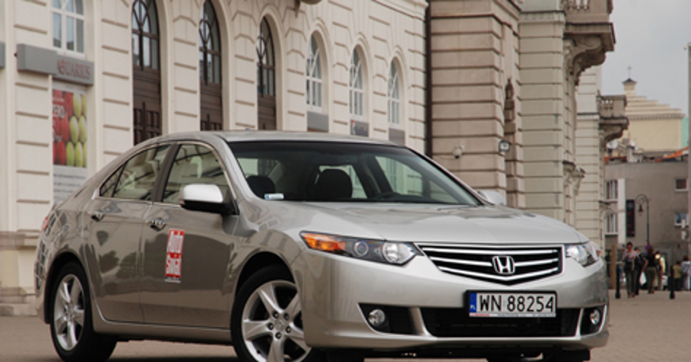 Honda Accord 2.0 Elegance - Elegancka kompozycja