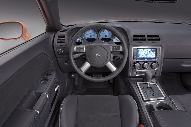 Chicago 2008: Dodge Challenger SRT8 w akcji (video)