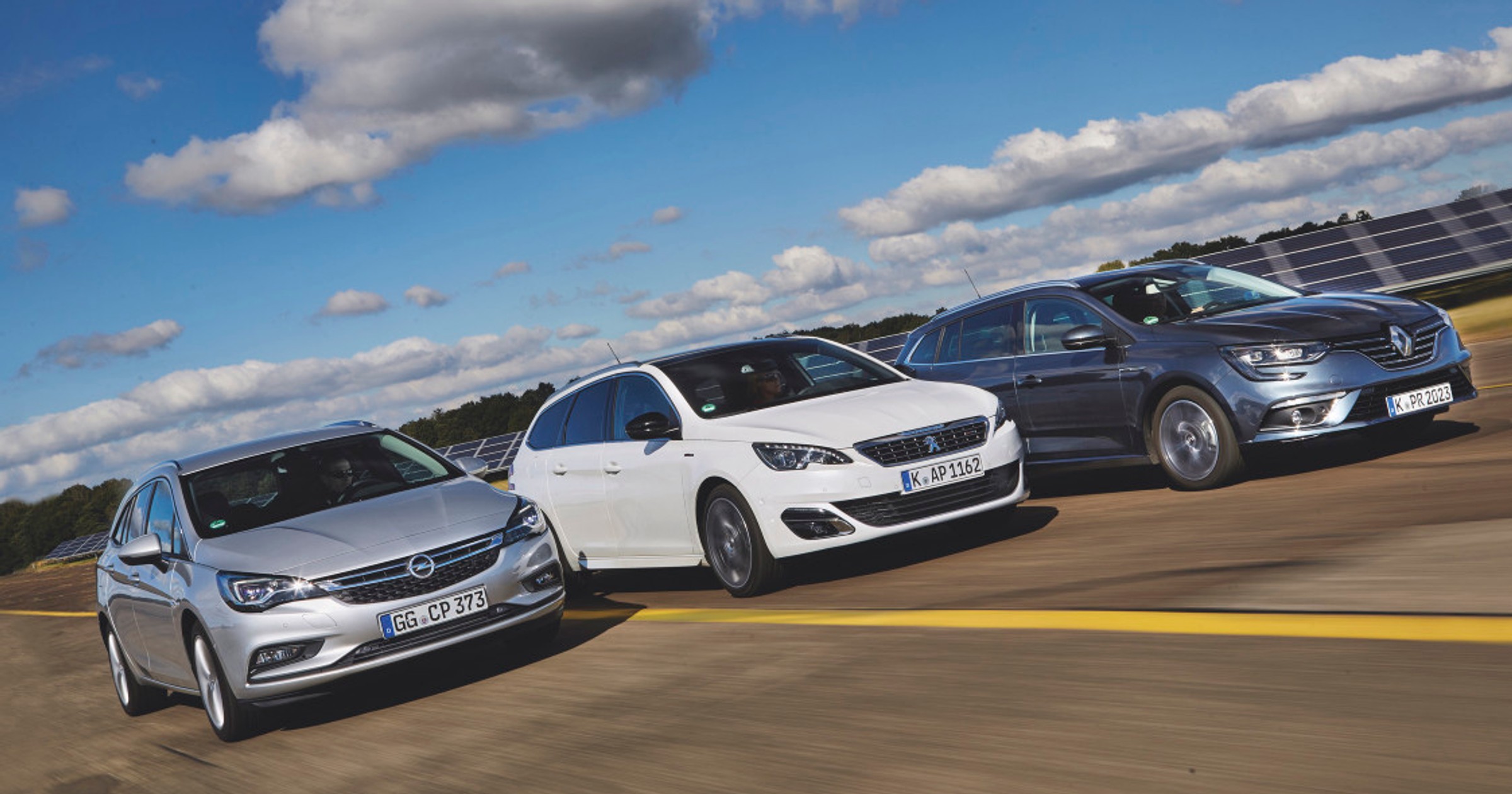 Nowe Renault Megane Grandtour kontra Opel Astra i Peugeot 308