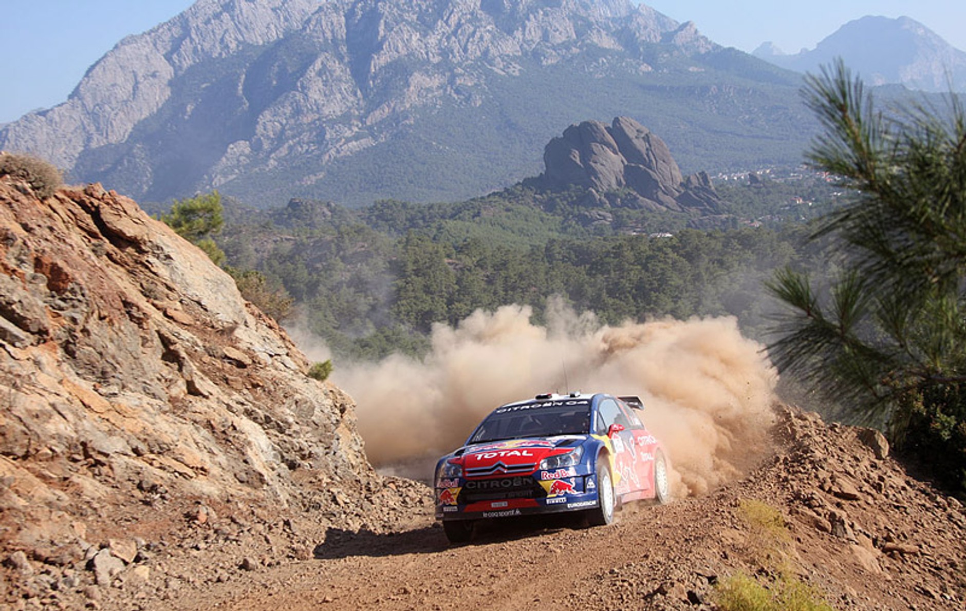 Rajd Turcji 2008: kierowcy Fordów wypuścili Loeba... (relacja z 1. etapu)