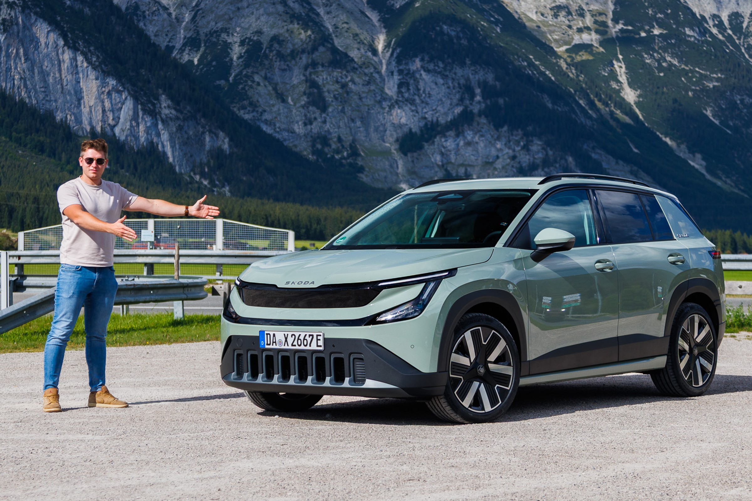 Skoda Epiq robi dokładnie to, czego się od niej oczekuje. Po pierwszych jazdach widzę ducha Fabii