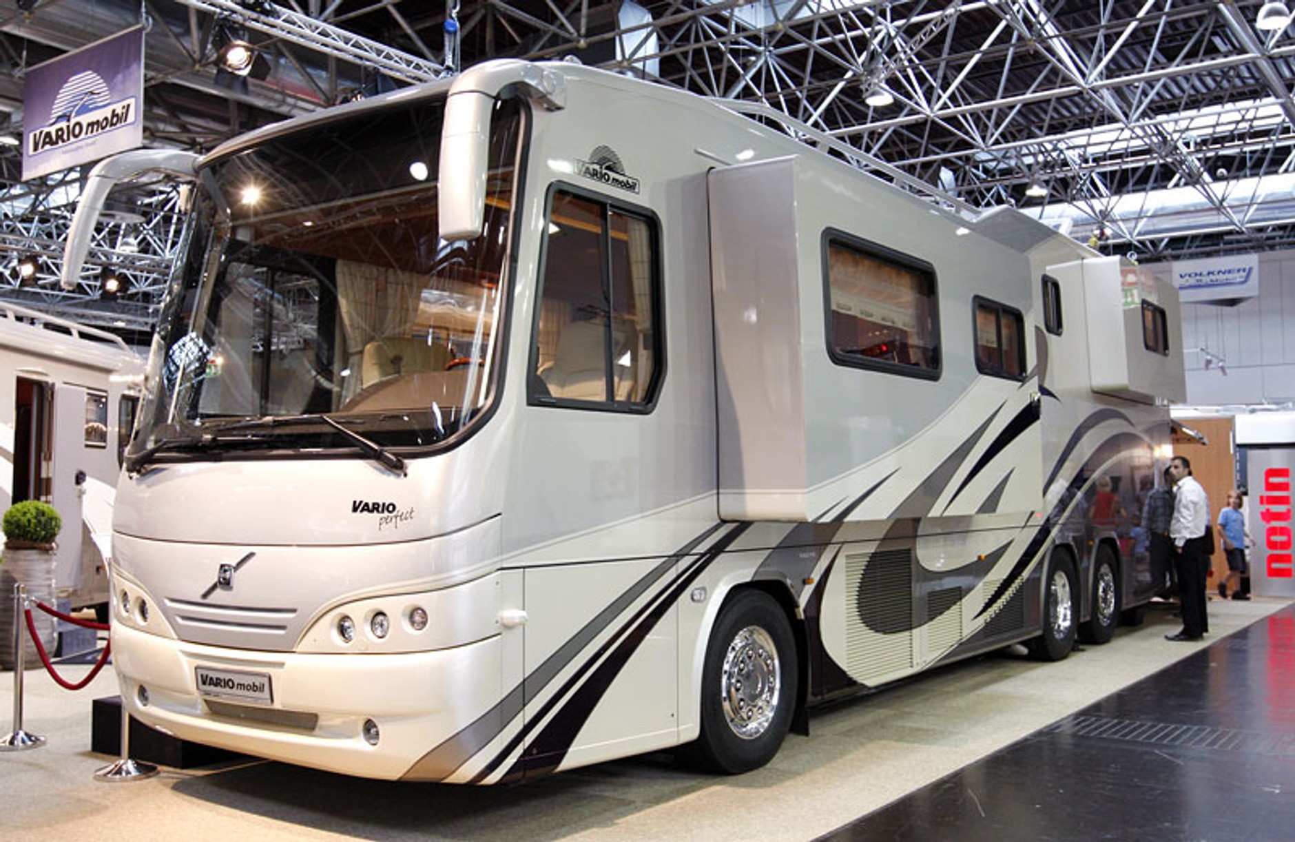 Caravan Salon Düsseldorf 2009: nowości turystyki na kołach - fotogaleria