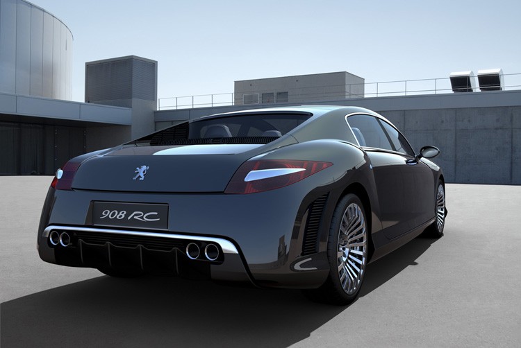 Paryska gwiazda: Peugeot 908 RC s silnikiem V12 HDI