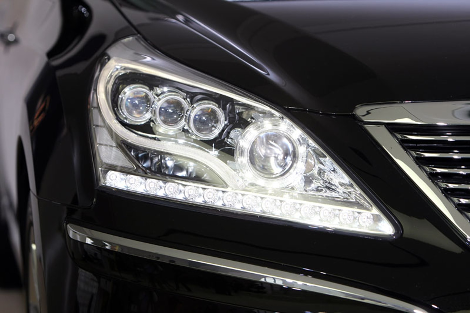 Hyundai: wydłużona wersja luksusowego modelu EQUUS