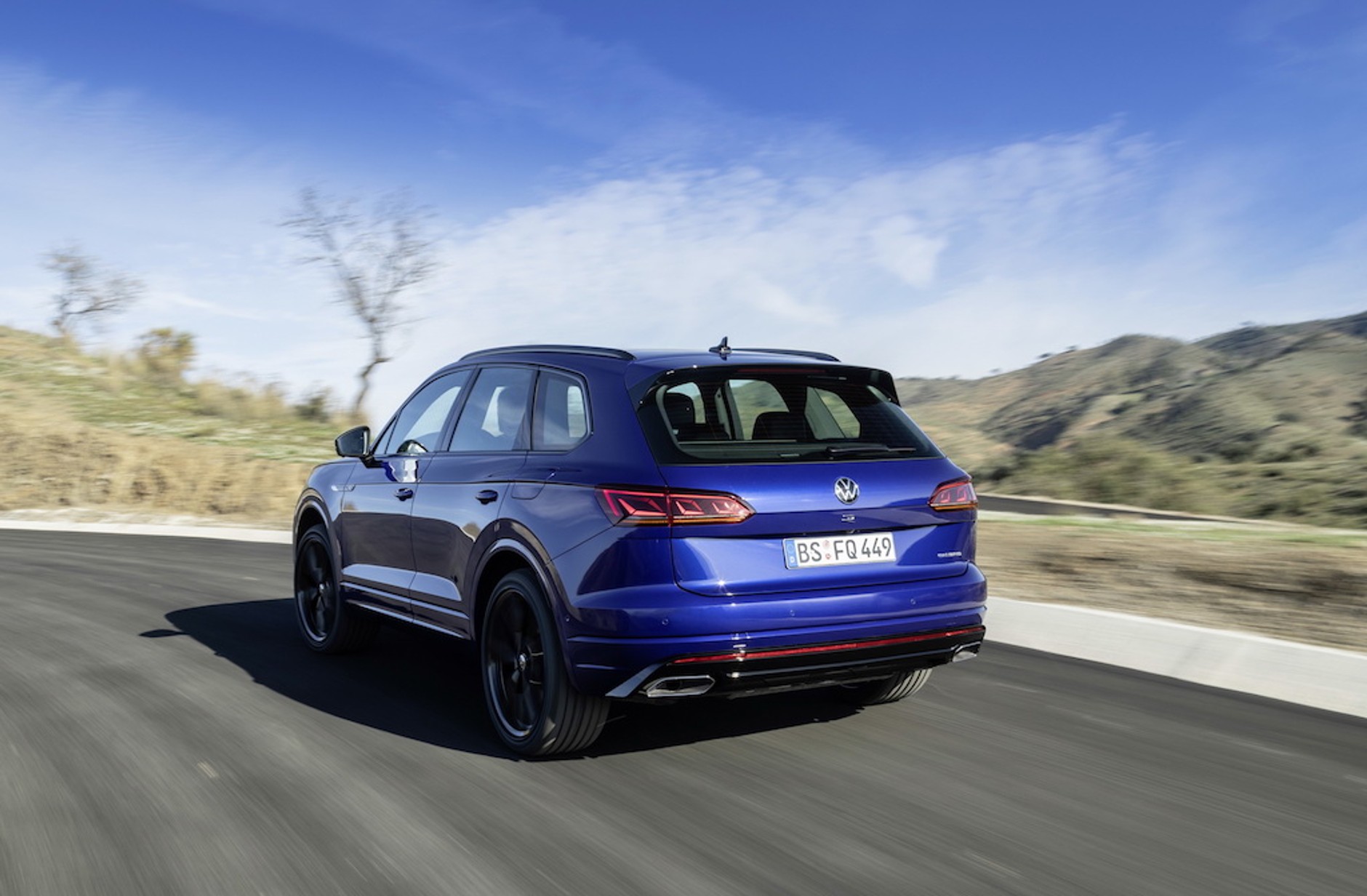 Volkswagen Touareg R – hybryda na sportowo
