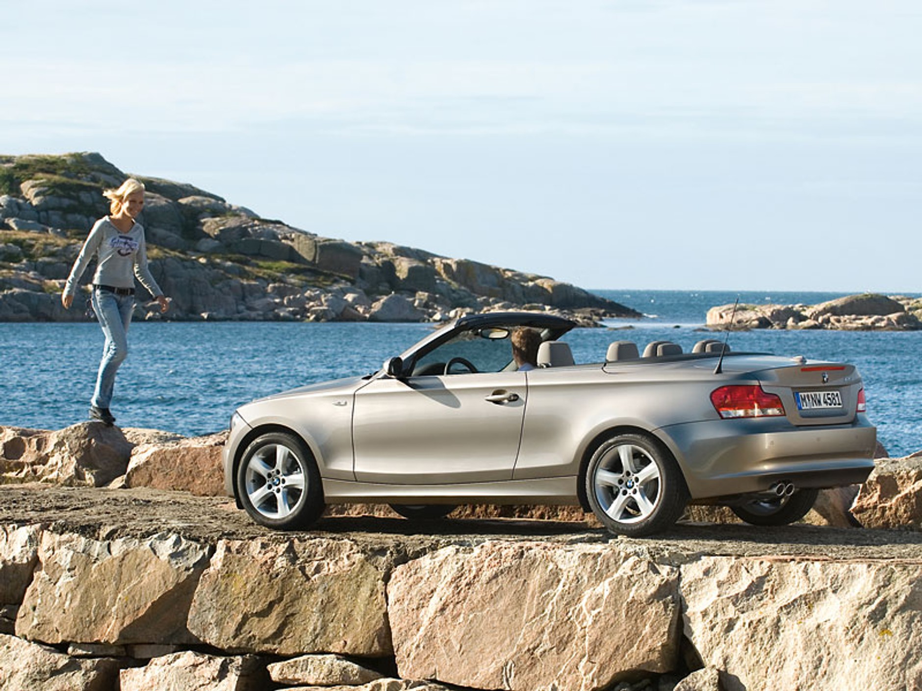 BMW 1 Cabrio: nowe fotografie i oficjalne informacje