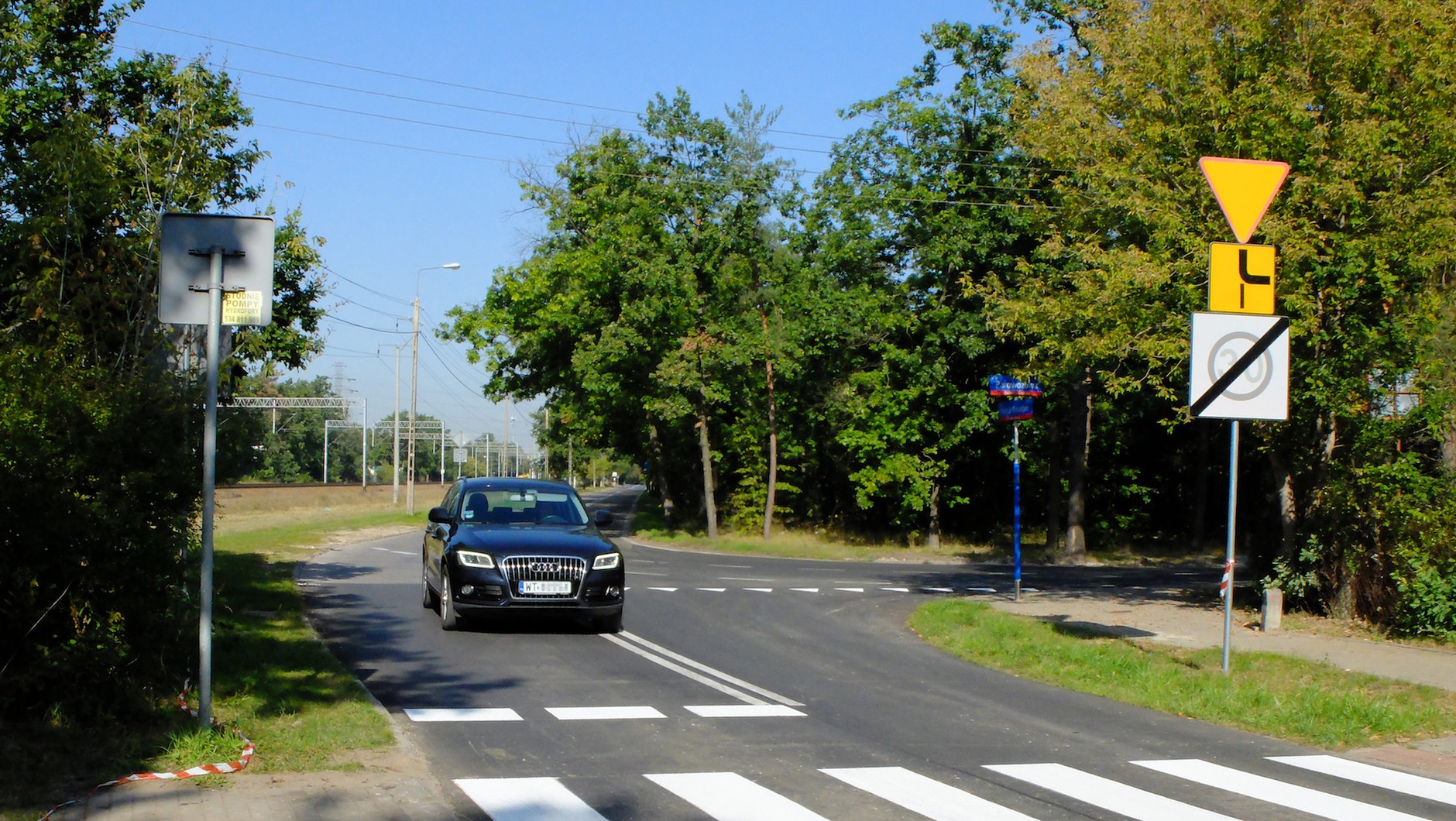 Skrzyżowanie z „pierwszeństwem łamanym”
