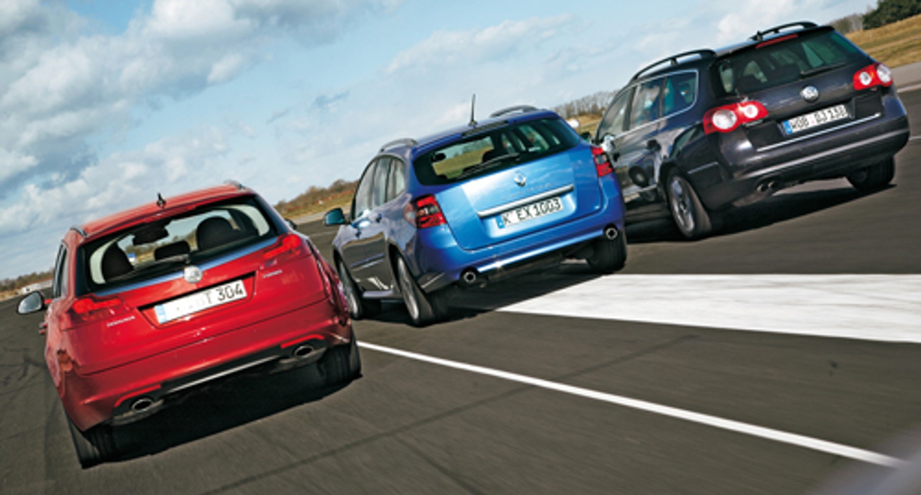 Opel Insignia kontra Renault Laguna Grandtour i Volkswagen Passat Variant: Czy kombi Opla pokona konkurentów?