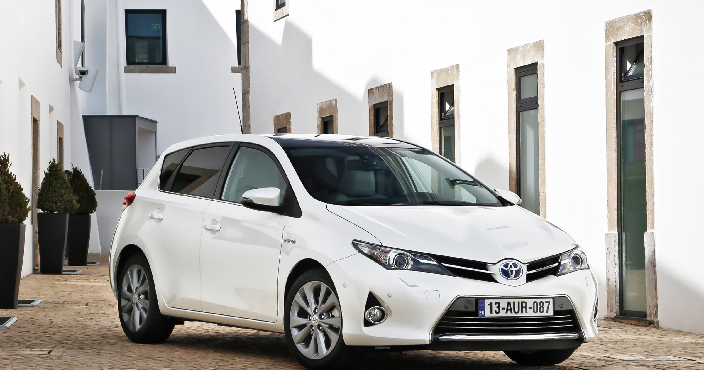 Toyota Auris Hybrid