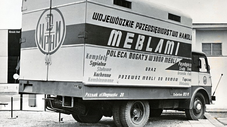 Furgon do przewozu mebli