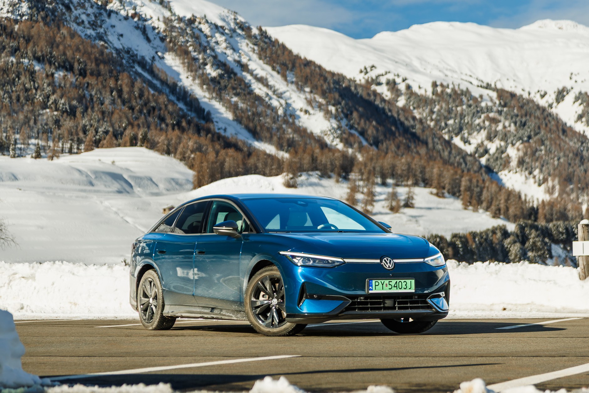 Volkswagen ID.7, jak każdy elektryk podczas zjazdu z góry potrafi wyprodukować prąd