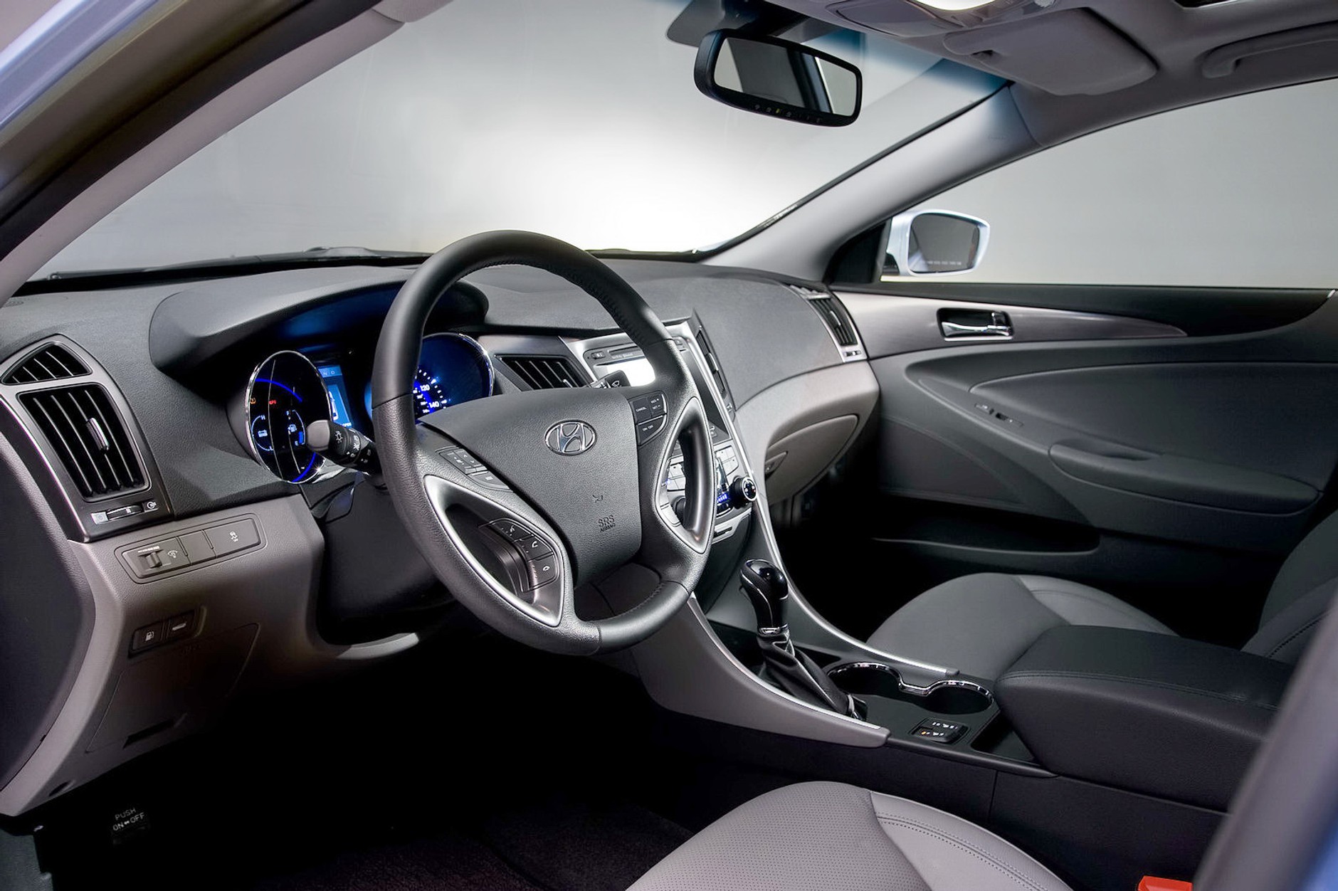 Nowy Jork 2010: Hyundai Sonata Hybrid dla oszczędnych Amerykanów